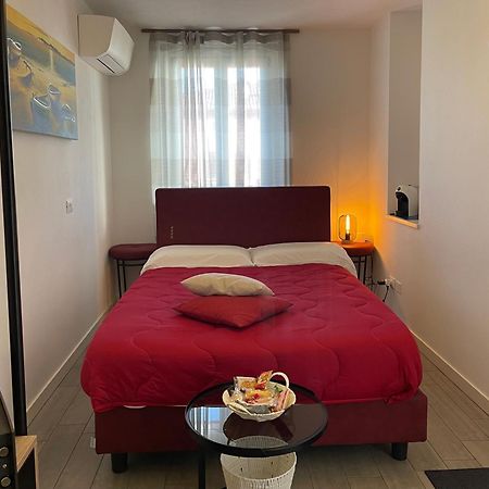Apartmán Dimora Di Charme Peschiera Del Garda Exteriér fotografie