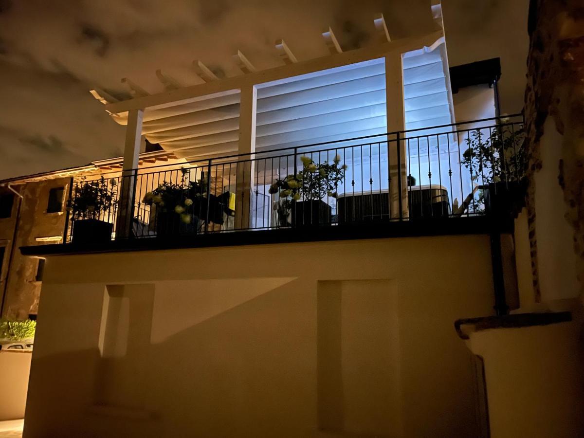 Apartmán Dimora Di Charme Peschiera Del Garda Exteriér fotografie