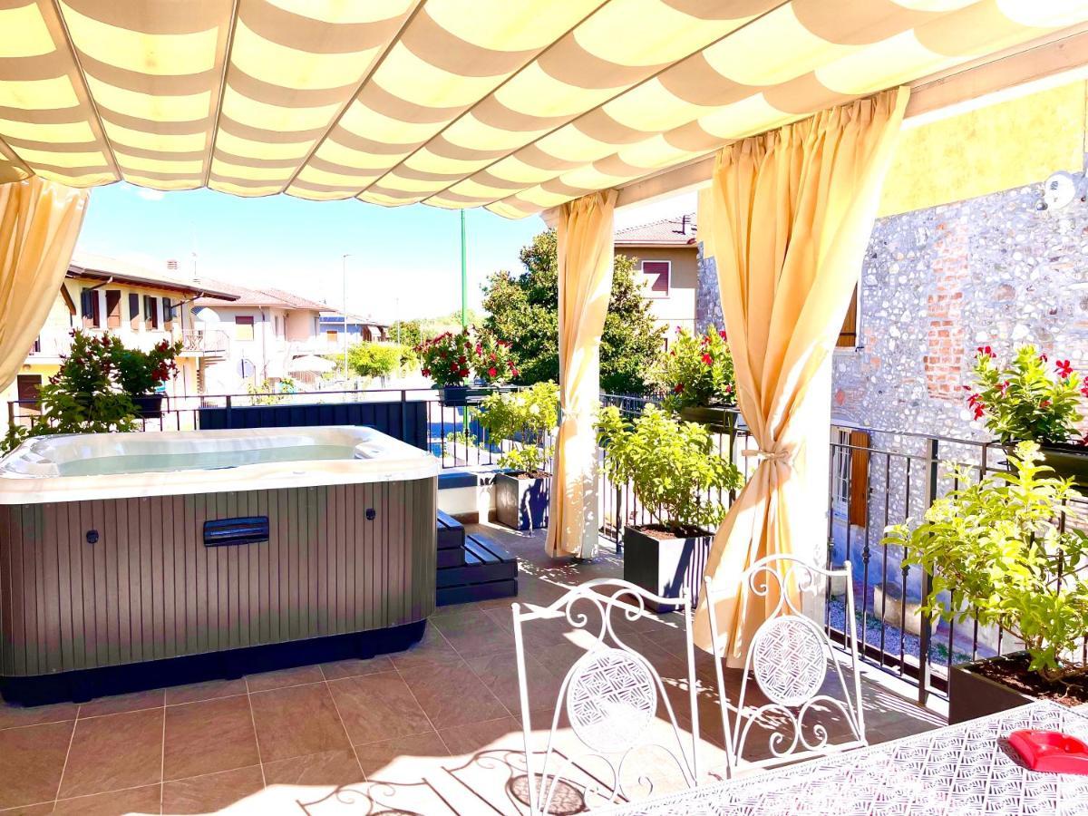 Apartmán Dimora Di Charme Peschiera Del Garda Exteriér fotografie